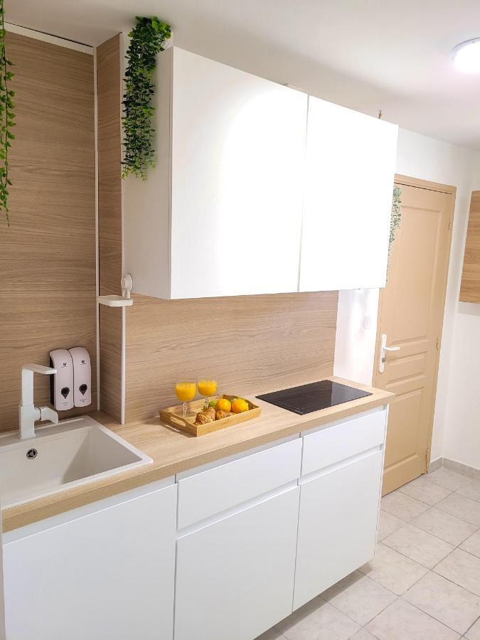 Apartment Climatisee Lit Double - Proche Tram & Centre