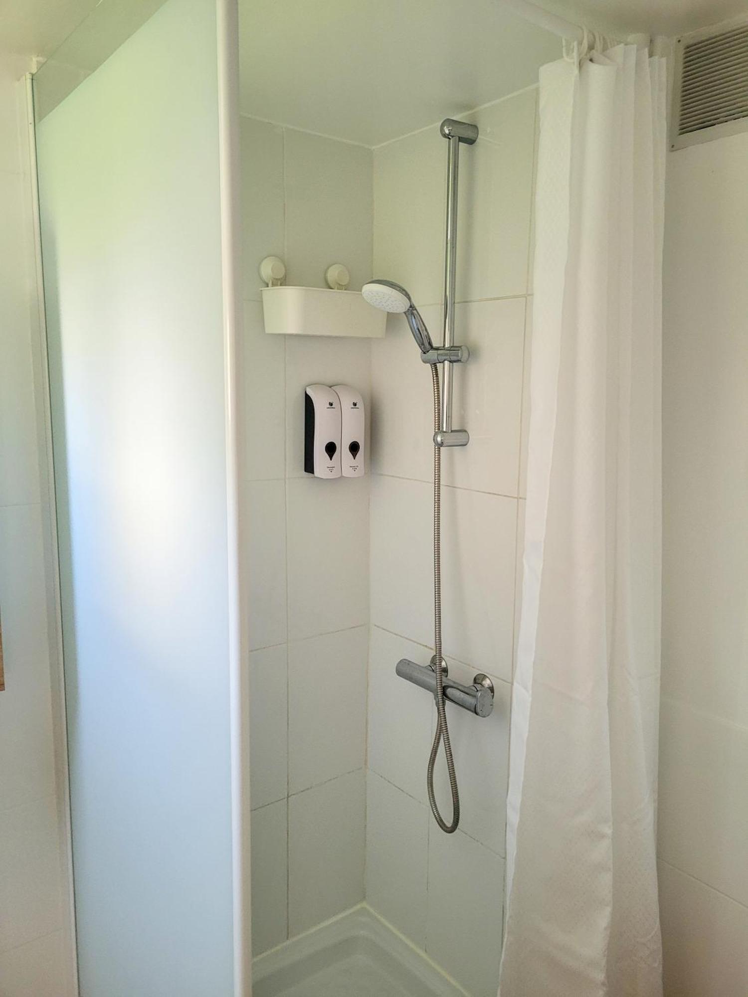 Climatisee Lit Double - Proche Tram & Centre Apartment